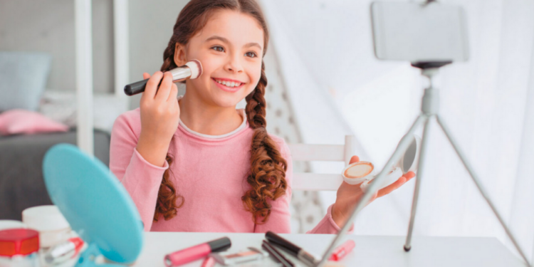 TikTok-trend: Makeup op school vanaf 9 jaar