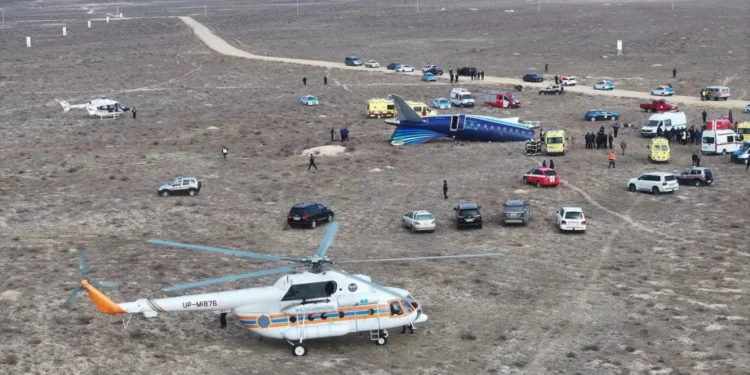 Vliegtuig met 67 personen aan boord stort neer in Kazachstan; meer dan 20 overlevenden