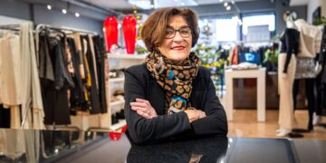 Na zestig jaar in de mode is het welletjes en sluit Stien haar winkel in Haren. ‘Ik ga dit wel ontzettend missen’