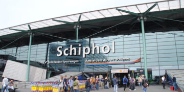 Minder vluchten op Schiphol tijdens NAVO-top in juni