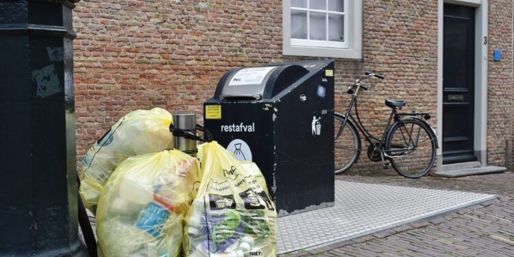 Goed om te weten: dit bedrag betalen Dordtenaren in 2025 voor afvalverwerking