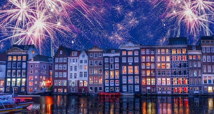 Guur weer verwacht tijdens jaarwisseling: regen en stevige wind