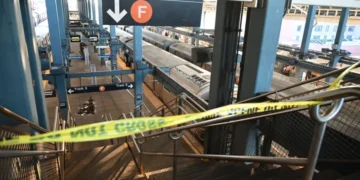 Vrouw sterft na in brand gestoken te zijn in metro van NYC