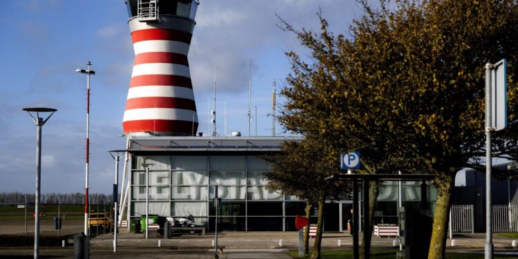 ‘Als er om de haverklap straaljagers overvliegen, word je knettergek’