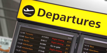 Minder vluchten bij Schiphol terwijl plannen voor nieuwe terminal doorgaan