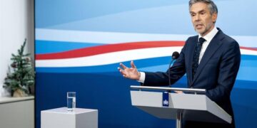 Schoof wekt indruk advies Raad van State asielplan te negeren