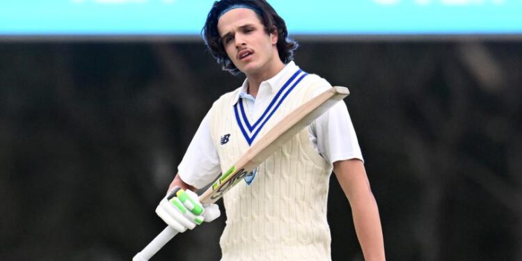 Konstas blinkt bij Australië-debuut, maar India vecht terug