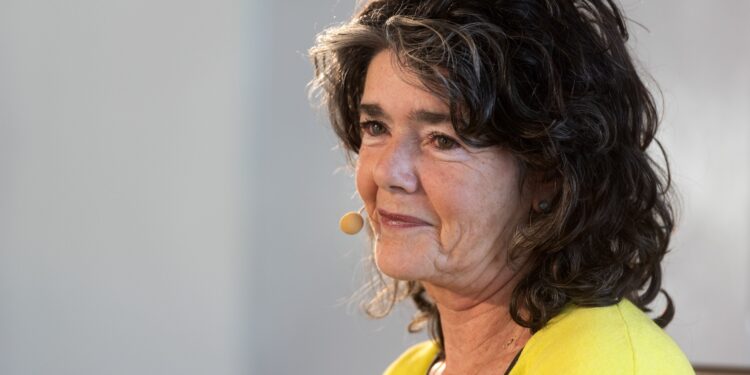 Dieuwertje Blok miste Sinterklaasjournaal door uitzaaiingen: ‘Het was een klotejaar’