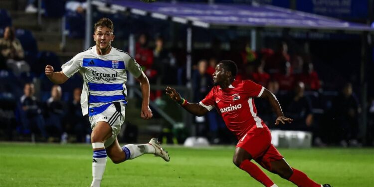 Sadiq schiet AZ naar koppositie in Eredivisie