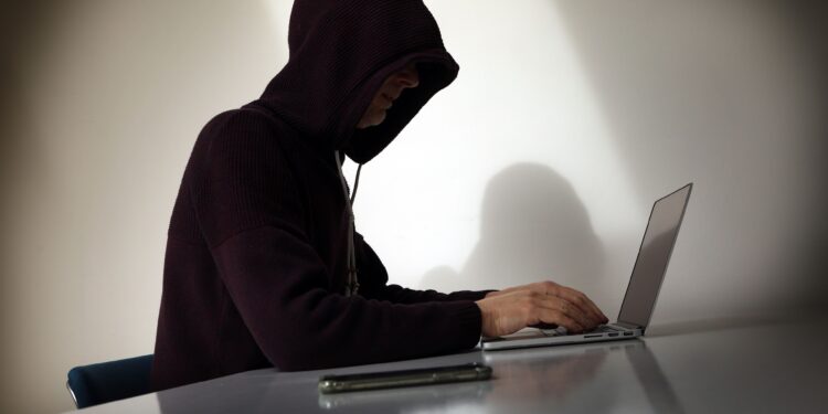 Zorgen om tempo waarin jongeren online radicaliseren: ‘Leven in onrustige tijd’