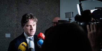 Kogel door de kerk: coalitie en oppositie akkoord over minder bezuinigen op onderwijs