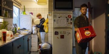 Bijbaan, lenen en geld van ouders om studentenkamer te betalen: ‘Niet iedere student krijgt financiële hulp van ouders’