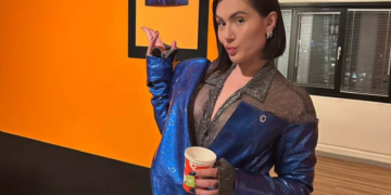 Achter de schermen: Elena Tsagrinou bij concert in Nederland met Nemo