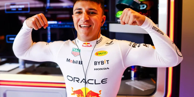 Hoppa! Isack Hadjar naast Yuki Tsunoda bij VCARB in 2025: Red Bull-talent breekt door