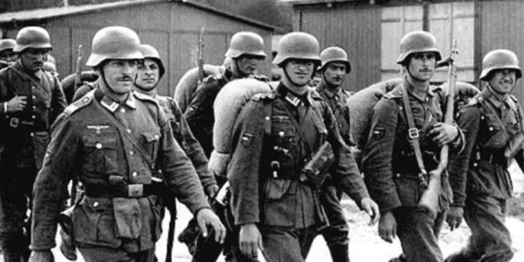 Nederland: 425.000 verdachten van samenwerking met de nazi’s onthuld.