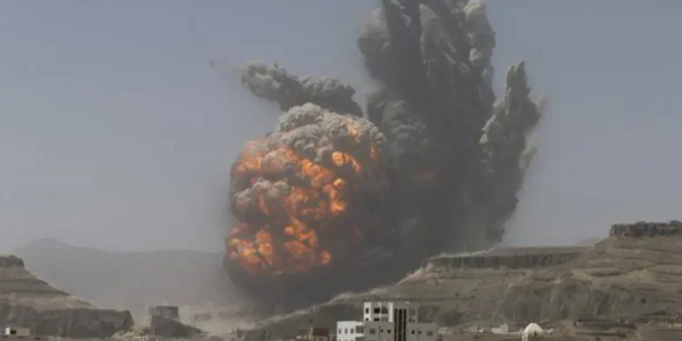 Israël treft internationale luchthaven van Sanaa en andere doelen in Jemen