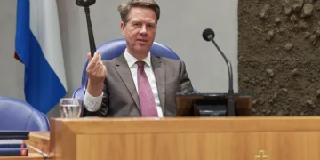 Martin Bosma sluit parlementair jaar 2024 af met hilarische en vlijmscherpe eindejaarsspeech