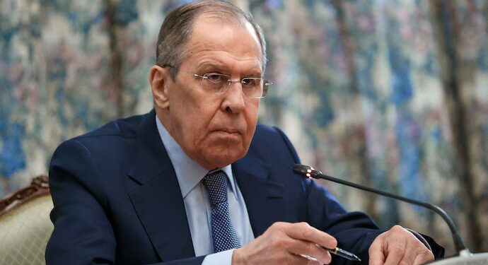 Rusland beëindigt moratorium op middellangeafstandsraketten, aldus Lavrov