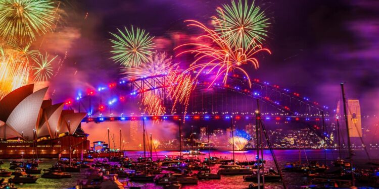 Vuurwerk spektakel in Sydney: Kick-off 2025 Kiribati en Nieuw-Zeeland.