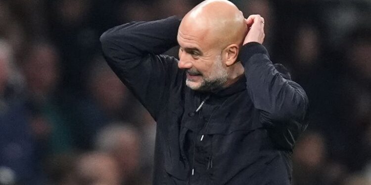 Guardiola waarschuwt: Manchester City loopt gevaar Champions League te missen