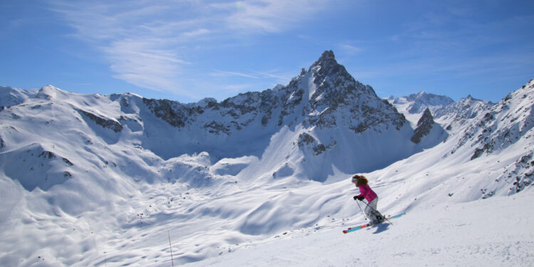 Nederlandse skiër (23) overlijdt bij off-piste ongeluk op Oostenrijkse gletsjer in Tirol