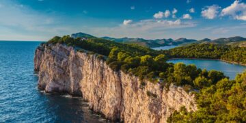 Ontdek de prachtige stranden en boottochten in Kroatië.