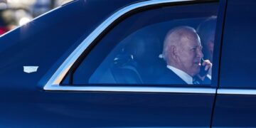 De regering van Joe Biden voltooit verbod op Chinese voertuigen