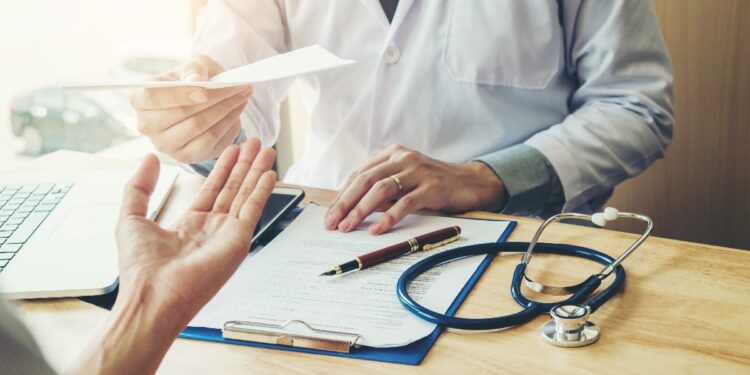 Zware straffen voor circuitleden bij illegale voorschriften