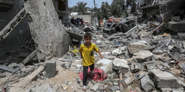 Duizenden Palestijnen gedood bij Israëlische aanvallen in Gaza