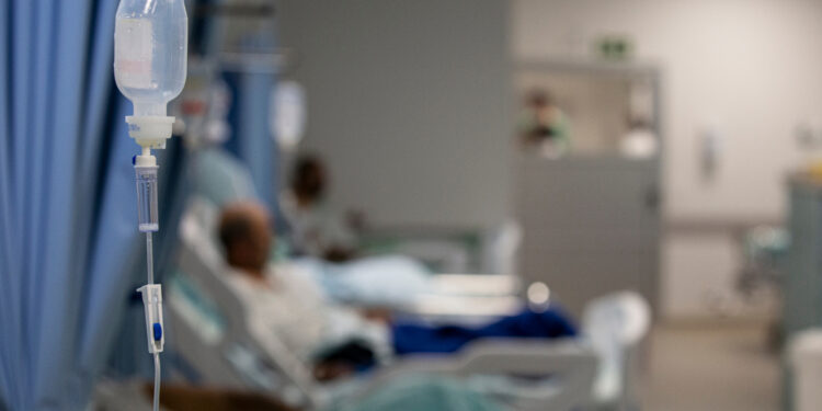 Aartsbisschop van Albanië Anastasios in kritieke toestand in ziekenhuis