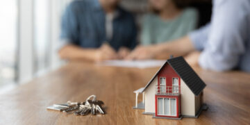 Nederlandse huizenmarkt koelt af na snelle prijsstijgingen