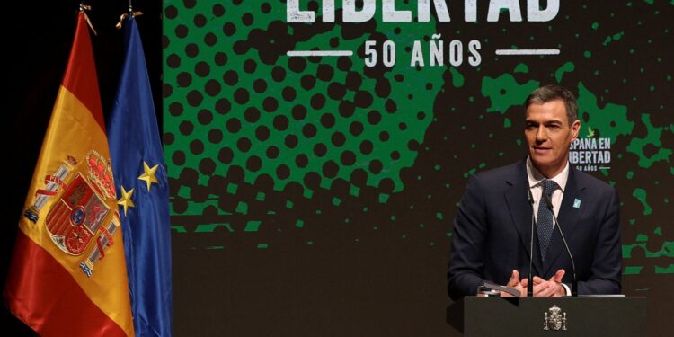 Internationaal extreemrechts valt openlijk instellingen aan: Sanchez v. Musk