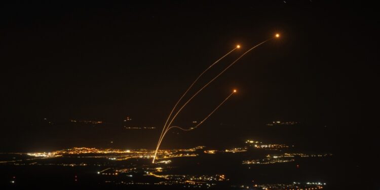 Israël onderschept raket uit Jemen