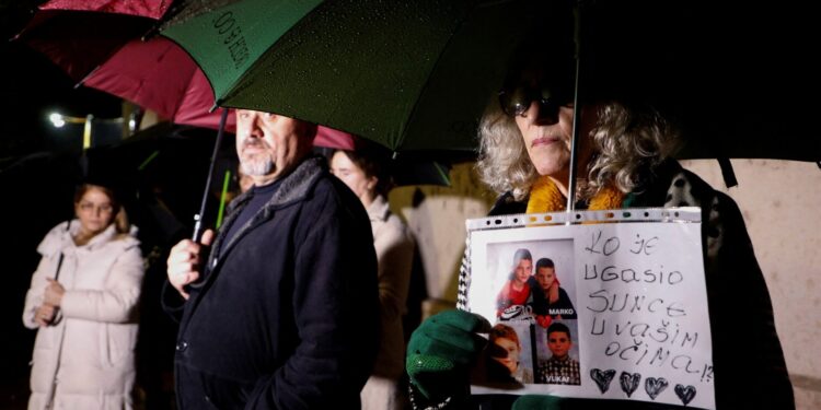 Demonstranten in Montenegro boos op politie na massale schietpartijen