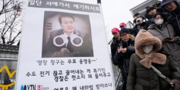 Arrestatiebevel uitgevoerd tegen afgezette Zuid-Koreaanse president