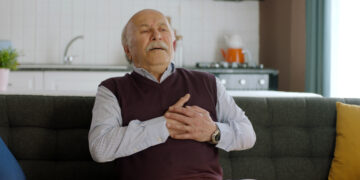 1 op de 7 Grieken risico op hartaanval, beroerte en coronaire ziekten door verstopte slagaders