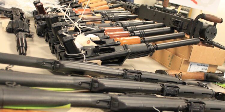 Mexico betaalt $1.200 voor inleveren wapens