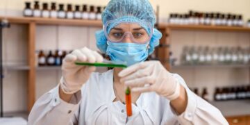 WHO: Vogelgriep risico voor algemene bevolking in Amerikaanse patiënt overleden.