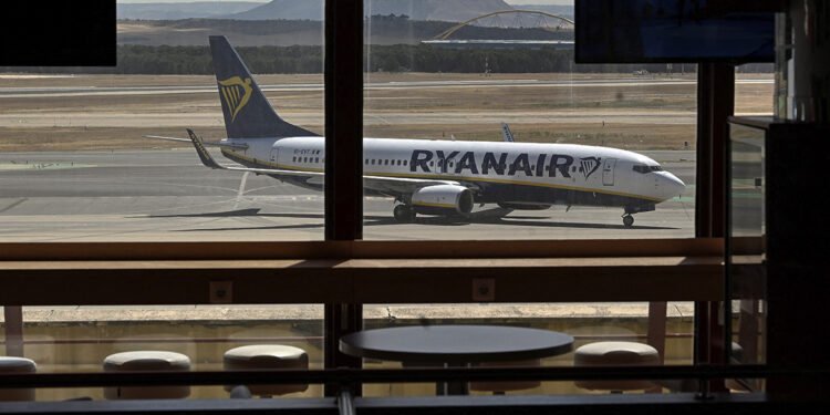 Ryanair eist 15.000 euro van passagier voor omleiden vlucht