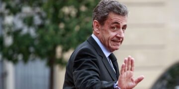 Start van proces tegen Nicolas Sarkozy in Parijs.