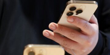 Apple stopt met AI-gegenereerde nieuwsberichten na kritiek op misleidende meldingen