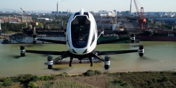 China innoveert reizen met pilotloze drones en zelfrijdende taxi’s