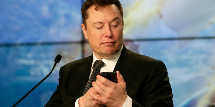 Meerderheid ziet Elon Musk als negatieve invloed op Britse politiek