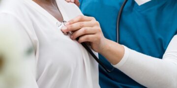 Moeilijke hervormingen NHS vragen veel van personeel.