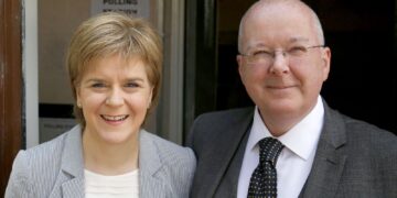 Nicola Sturgeon en man scheiden na jarenlange relatie.