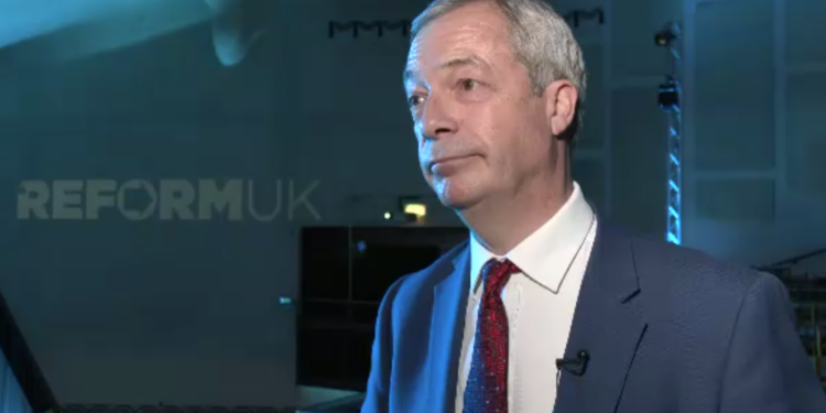 Tommy Robinson sluit zich niet aan bij Reform UK na steun van Musk