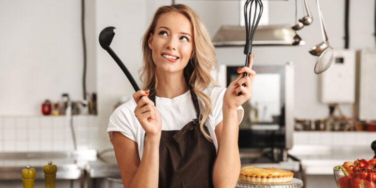 Risico op giftige stoffen verminderen: kleur plastic gebruiksvoorwerpen belangrijk.