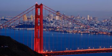 Los Angeles en San Francisco zinken door menselijke activiteit
