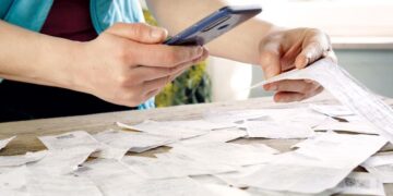 Algoritme onthult fraude: 4 daders betrapt met virtuele facturen van 50 miljoen euro.