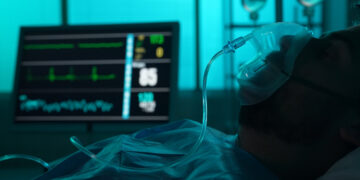 Dramatische momenten van 27-jarige met meningitis in Venizelio Emergency